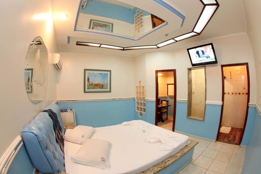 Hotel & Motel Le Baron (Adults Only) Pôrto Ferreira Pokój zdjęcie